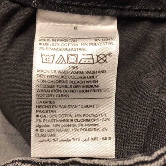 Old Navy Rockstar Button Up Super Skinny High Rise Raw Hem Jeans - Picture 7 of 11